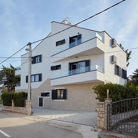 Apartments Nika 图兰杰 外观 照片