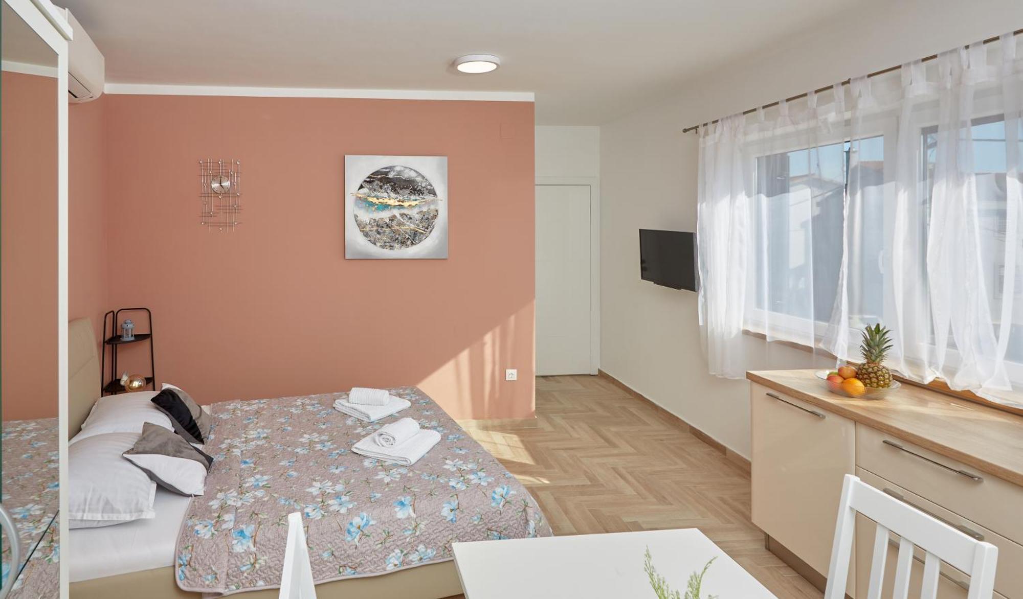 Apartments Nika 图兰杰 外观 照片